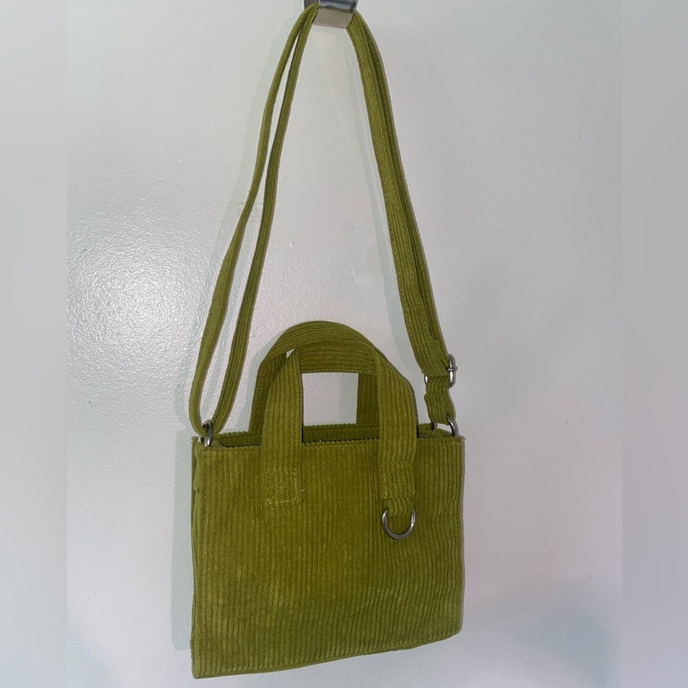 Wild Fable green square bag 🧸🍀